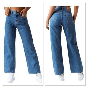 Levi’s High Waisted Straight Jeans